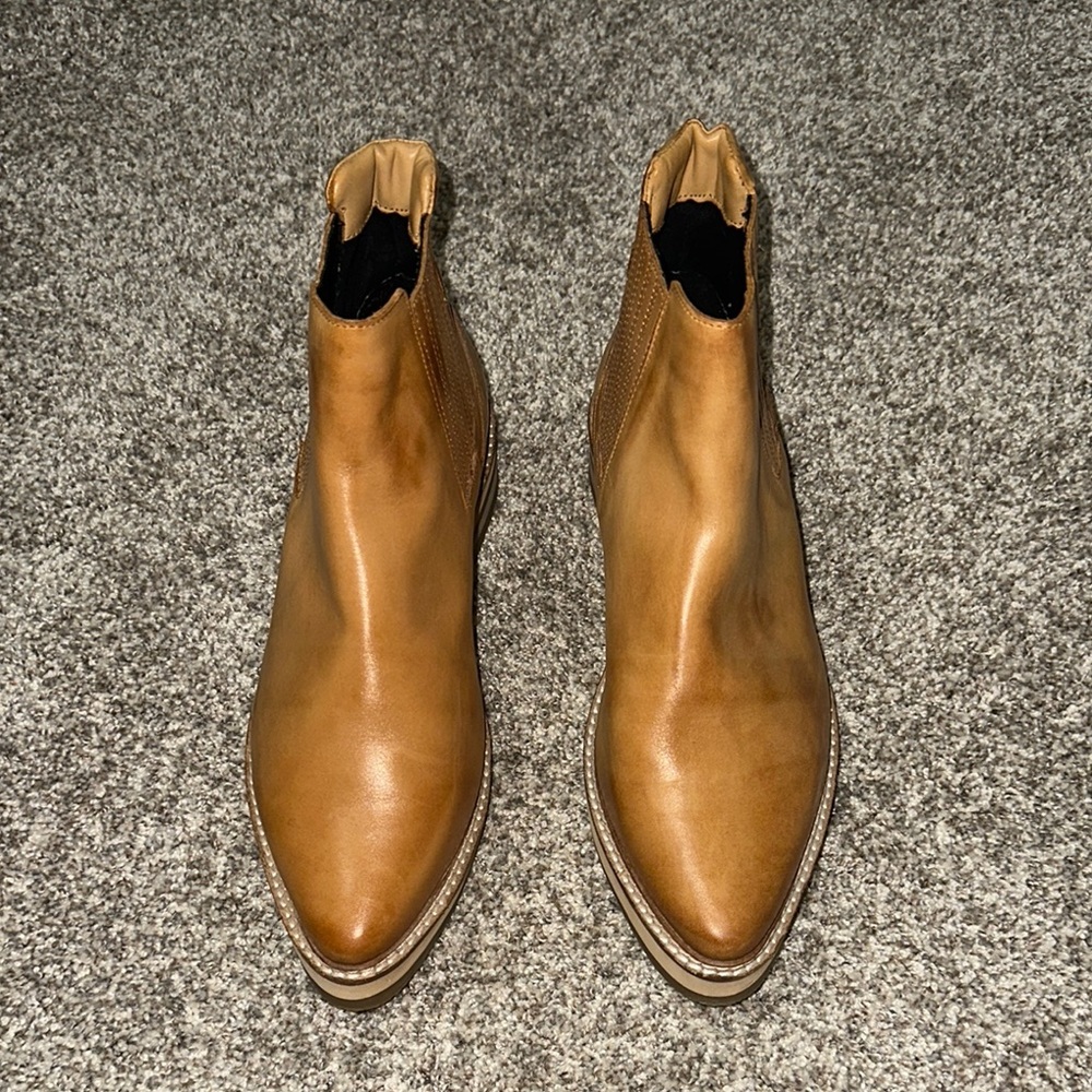 Roolee Tan Ankle Boots with Elastic Panels - Picture 2 of 4